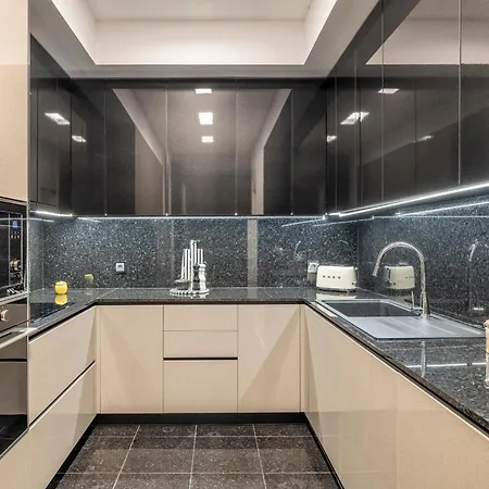 Chaos Design By Minho's Guest Apartment